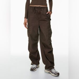 TNA squad Pocket Parachute Pant - Rich Mocha Brown